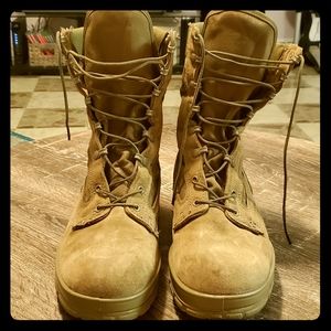 Bates Lites USMC Authorized size 12 M